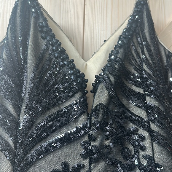 MacDuggal dress - Picture 3 of 7